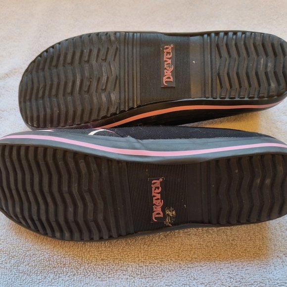 MISFITS BY DRAVEN "FIEND ARGYLE" PINK/BLK SKULL SLIP ONS - Picture 5 of 5